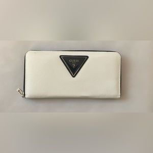 Guess wallet